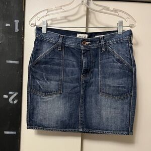 Madewell Denim Mini Skirt Dark Wash sized 26 but waist measures 32